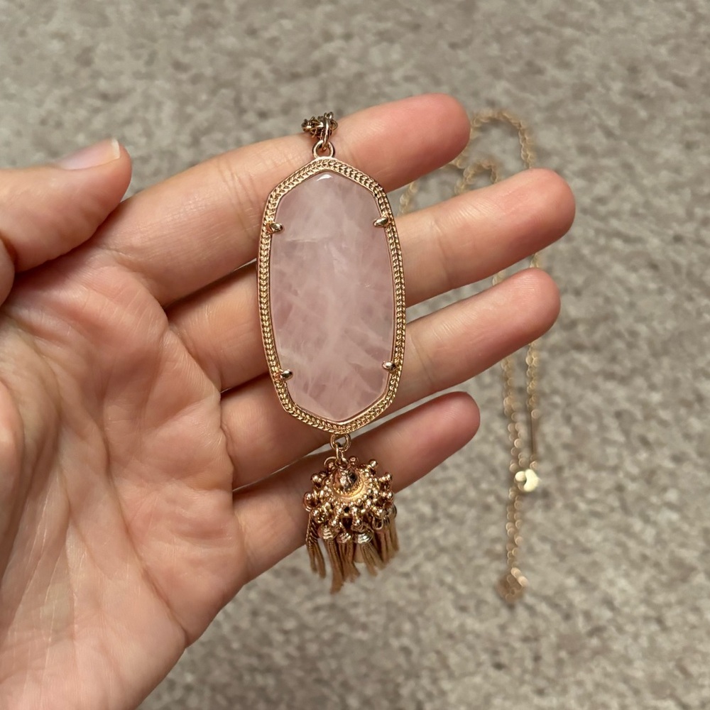 Kendra Scott Rayne Necklace — Rose Quartz and Rose Gold Chain
